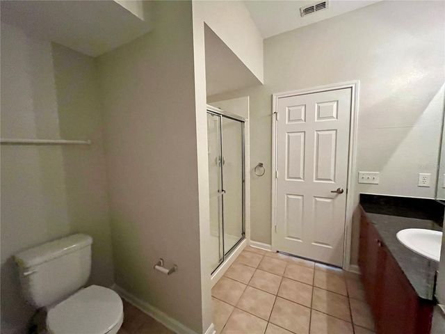 8202 DOWNPATRICK COURT, Tampa, FL 33610