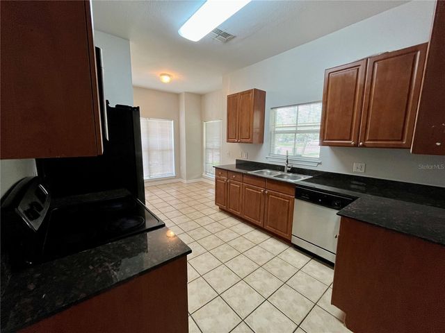 8202 DOWNPATRICK COURT, Tampa, FL 33610