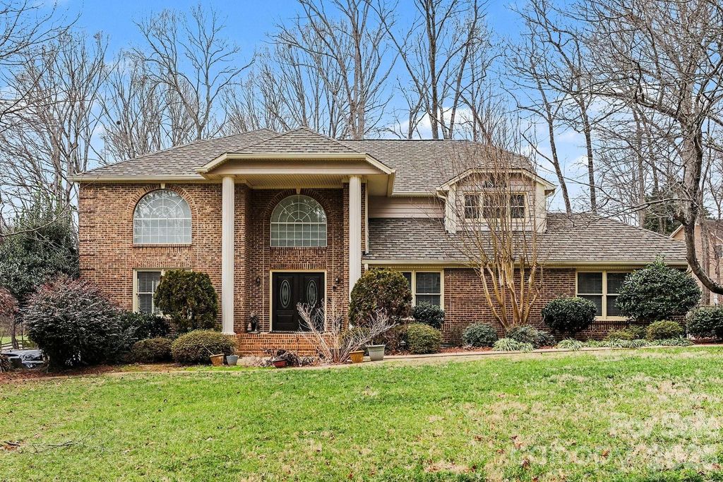 8909 Abberley Court, Huntersville, NC 28078