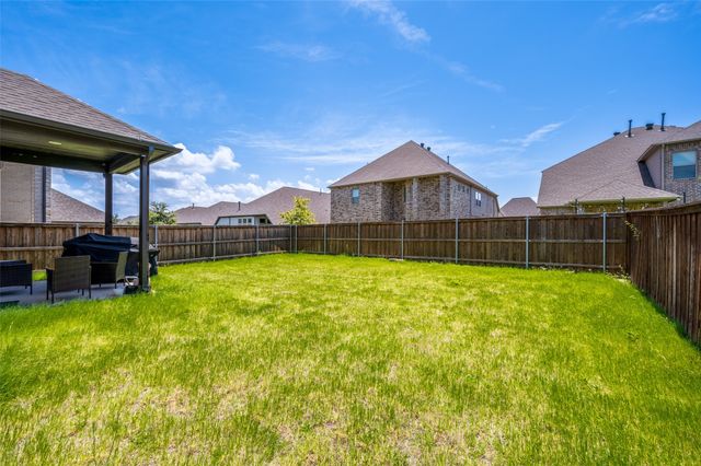 333 Foxthorne Way, Little Elm, TX 75068