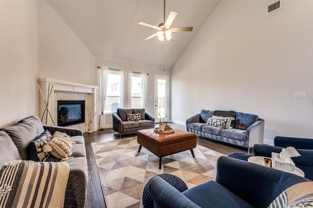 333 Foxthorne Way, Little Elm, TX 75068