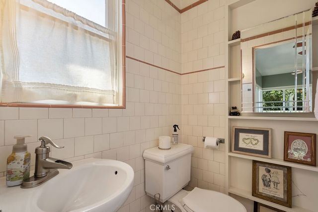 418 E Jefferson, Pomona, CA 91767