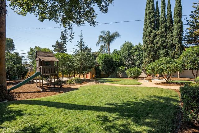 418 E Jefferson, Pomona, CA 91767