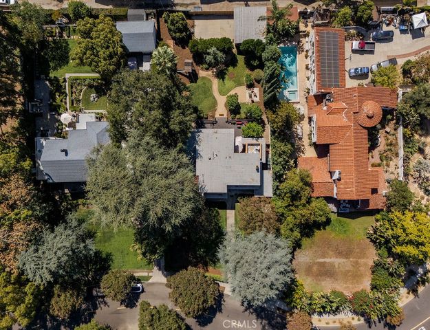 418 E Jefferson, Pomona, CA 91767
