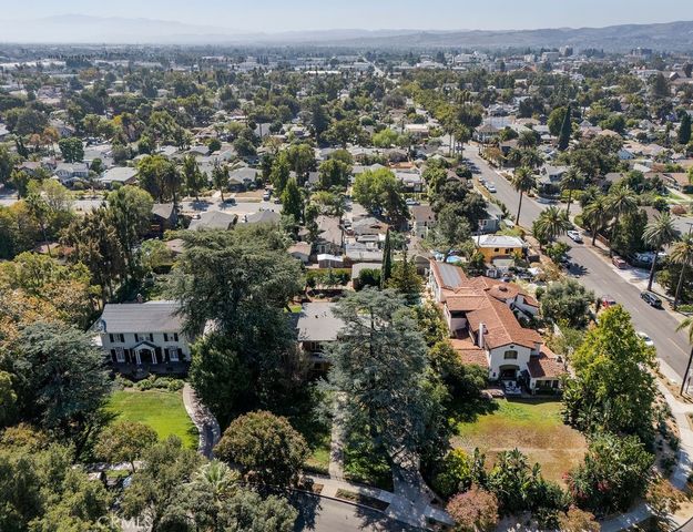418 E Jefferson, Pomona, CA 91767