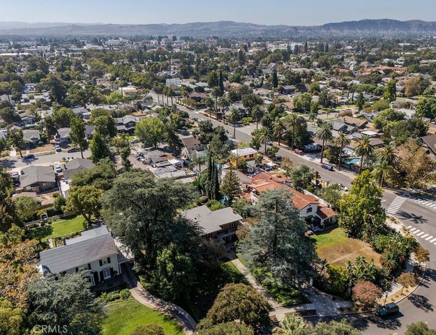 418 E Jefferson, Pomona, CA 91767