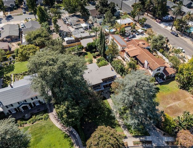 418 E Jefferson, Pomona, CA 91767