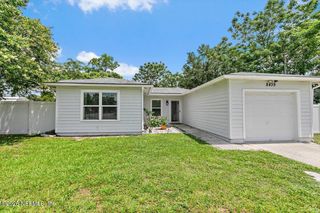 8439 COLLINS Road, Jacksonville, FL 32244