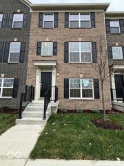 6672 Halsey Street, Zionsville, IN 46077