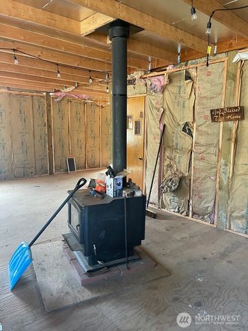 16 Breezy Lane, Tonasket, WA 98855