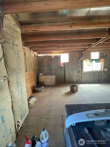 16 Breezy Lane, Tonasket, WA 98855