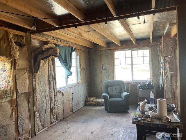 16 Breezy Lane, Tonasket, WA 98855