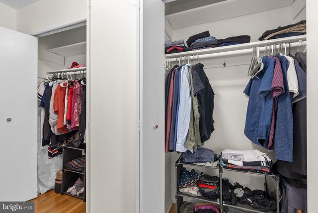 818 CABIN JOHN PKWY, Rockville, MD 20852