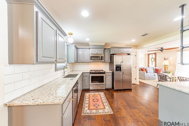 4068 Drusilla Dr, Baton Rouge, LA 70809