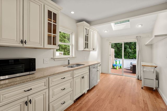 221 Winthrop St, Quincy, MA 02169
