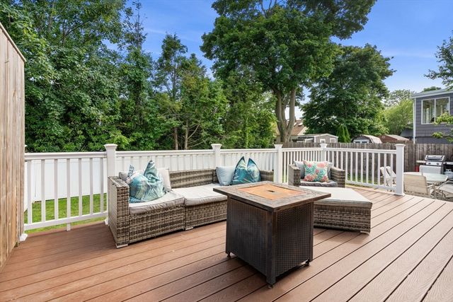 221 Winthrop St, Quincy, MA 02169