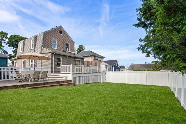 221 Winthrop St, Quincy, MA 02169