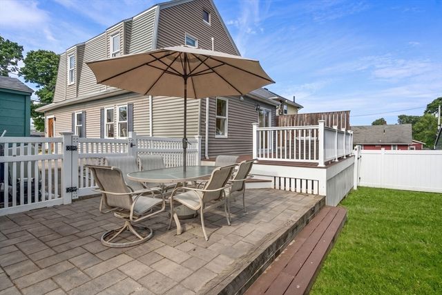 221 Winthrop St, Quincy, MA 02169