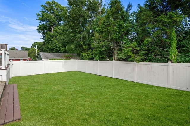 221 Winthrop St, Quincy, MA 02169