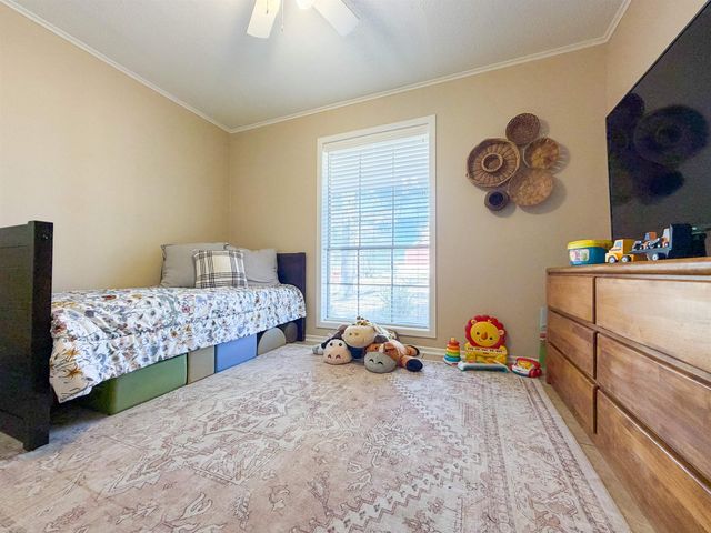 306 RIVER OAKS DR, Jefferson, TX 75657