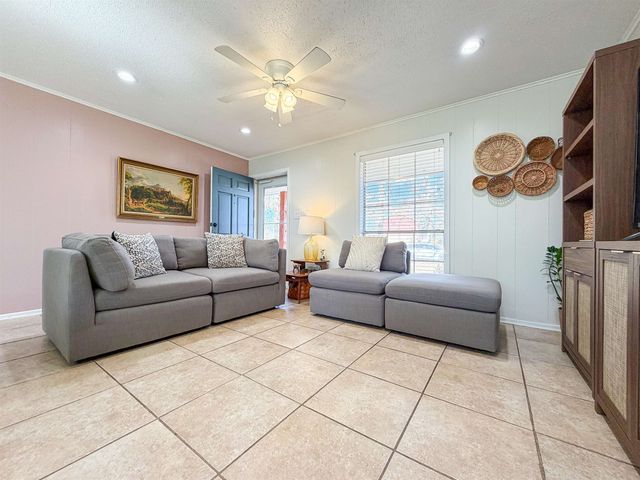 306 RIVER OAKS DR, Jefferson, TX 75657