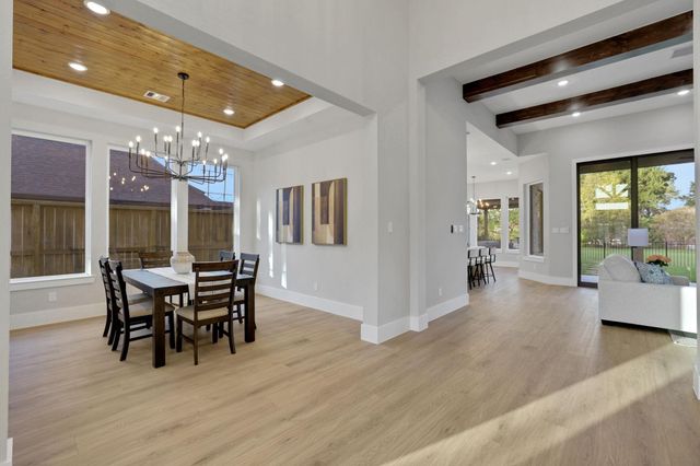 18 Waterford Way, Montgomery, TX 77256