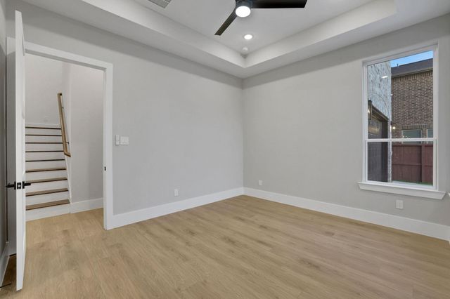 18 Waterford Way, Montgomery, TX 77256