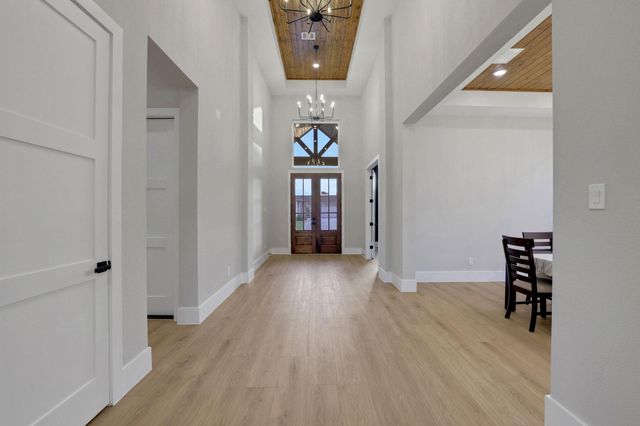 18 Waterford Way, Montgomery, TX 77256