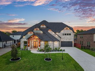 18 Waterford Way, Montgomery, TX 77256