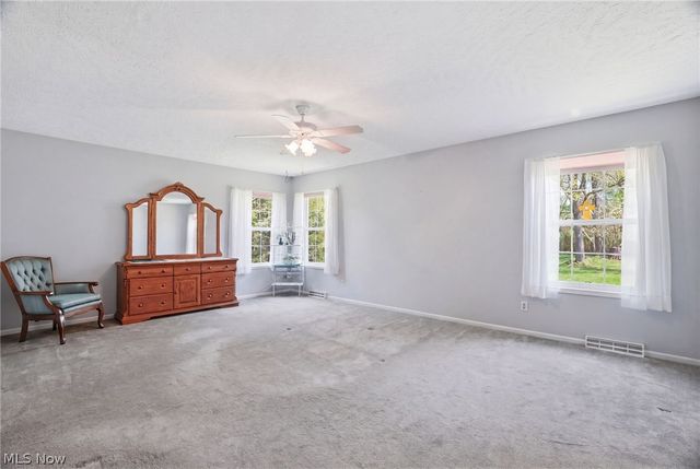 7288 Fieldstone Avenue, Conneaut, OH 44030