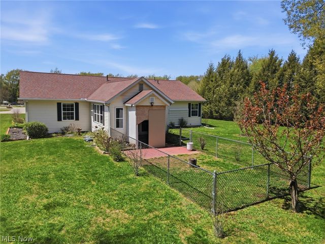 7288 Fieldstone Avenue, Conneaut, OH 44030