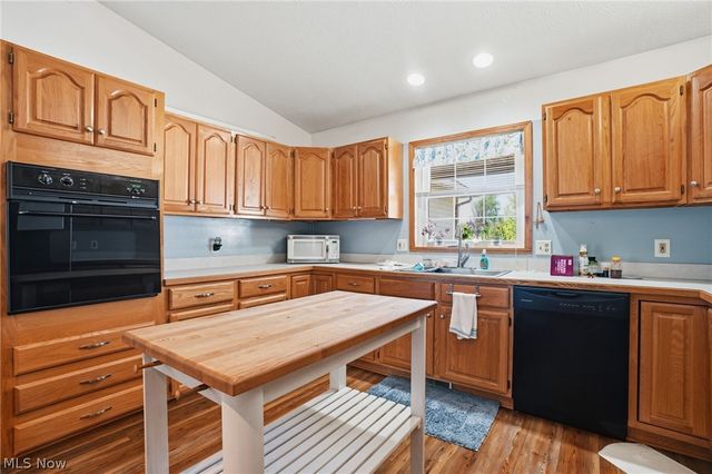 7288 Fieldstone Avenue, Conneaut, OH 44030