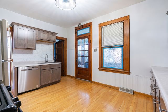 3513 Park Avenue, Brookfield, IL 60513