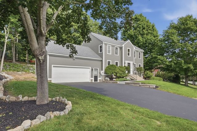 22 Wachusett Cir, Shrewsbury, MA 01545