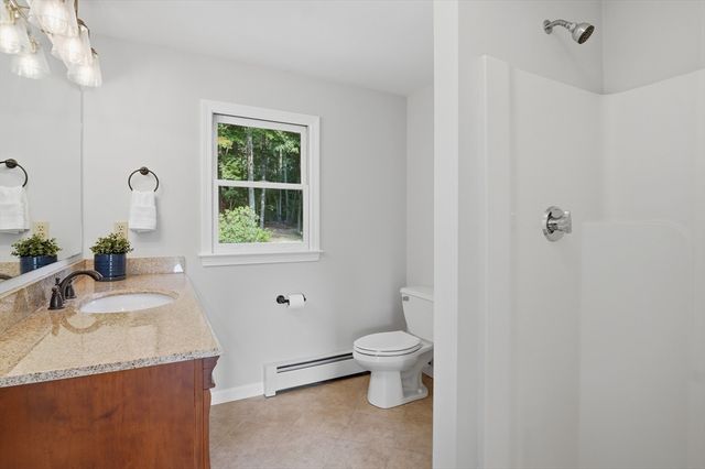 22 Wachusett Cir, Shrewsbury, MA 01545