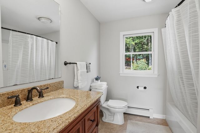 22 Wachusett Cir, Shrewsbury, MA 01545