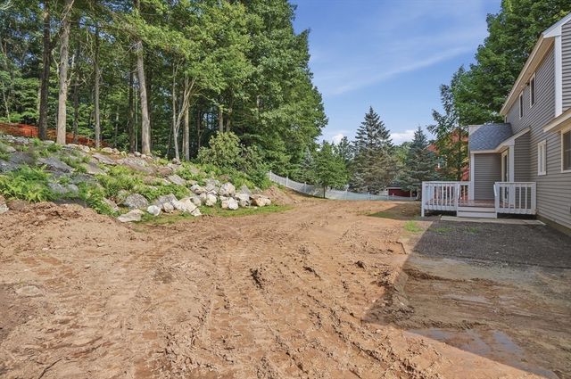 22 Wachusett Cir, Shrewsbury, MA 01545