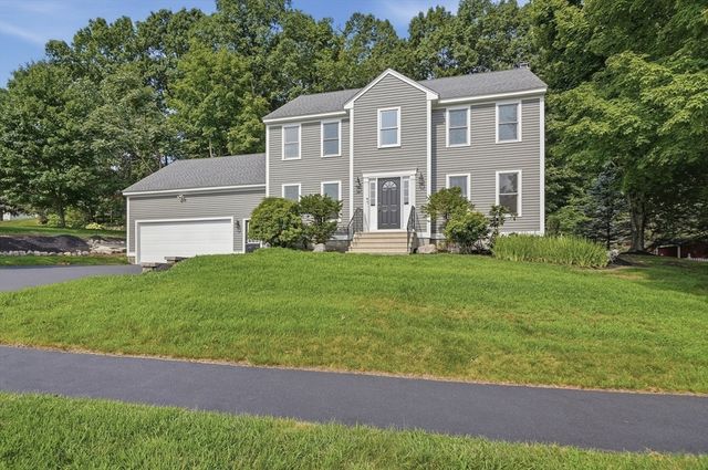 22 Wachusett Cir, Shrewsbury, MA 01545