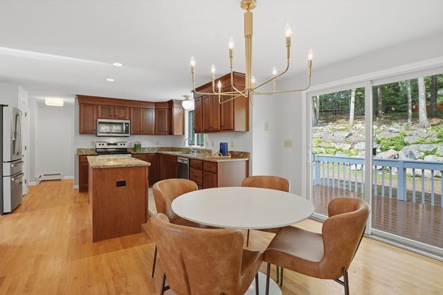 22 Wachusett Cir, Shrewsbury, MA 01545