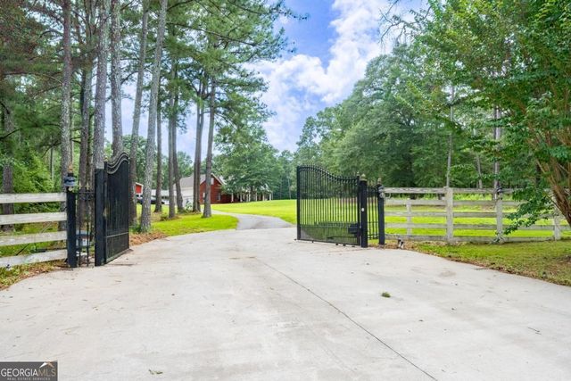 978 Stark Road, Jackson, GA 30233