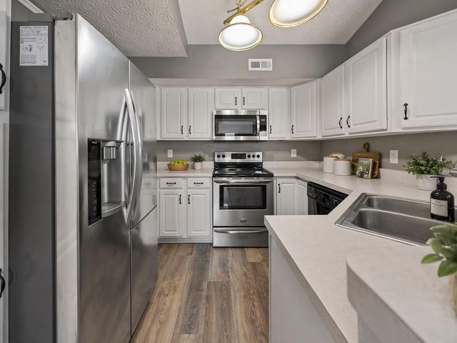 700 Monterey Lane, 300, Cold Spring, KY 41076