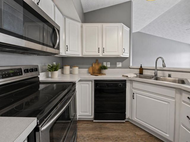 700 Monterey Lane, 300, Cold Spring, KY 41076