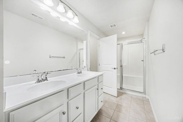 7938 Pinnacle Point Drive, West Chester, OH 45069