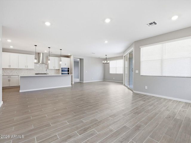 7854 W BRYCE Lane, Glendale, AZ 85303