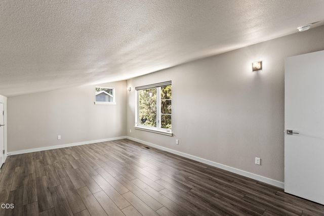 61547 SE Lincoln Lane, Bend, OR 97702