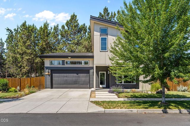 61547 SE Lincoln Lane, Bend, OR 97702