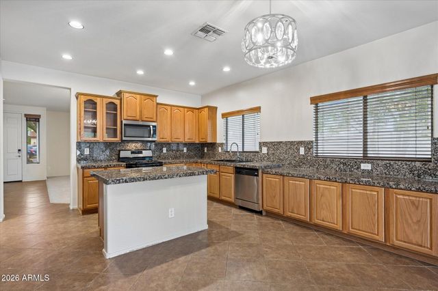 4533 E GLENEAGLE Drive, Chandler, AZ 85249