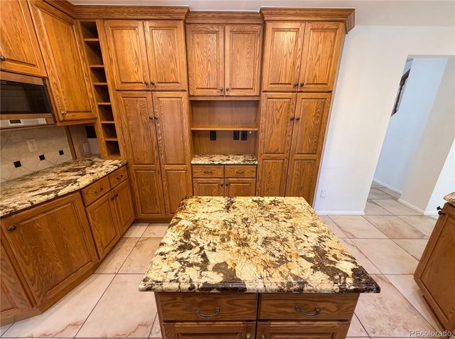 1760 S Oneida Street, Denver, CO 80224