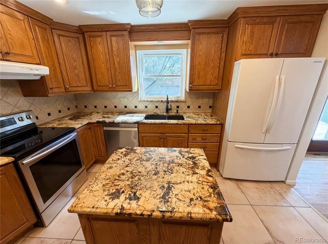 1760 S Oneida Street, Denver, CO 80224