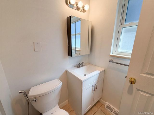 1760 S Oneida Street, Denver, CO 80224